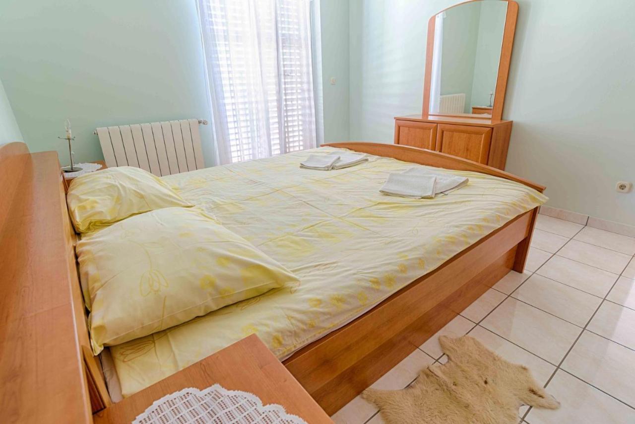 Apartament Ariela At The Beach Stara Novalja Zewnętrze zdjęcie