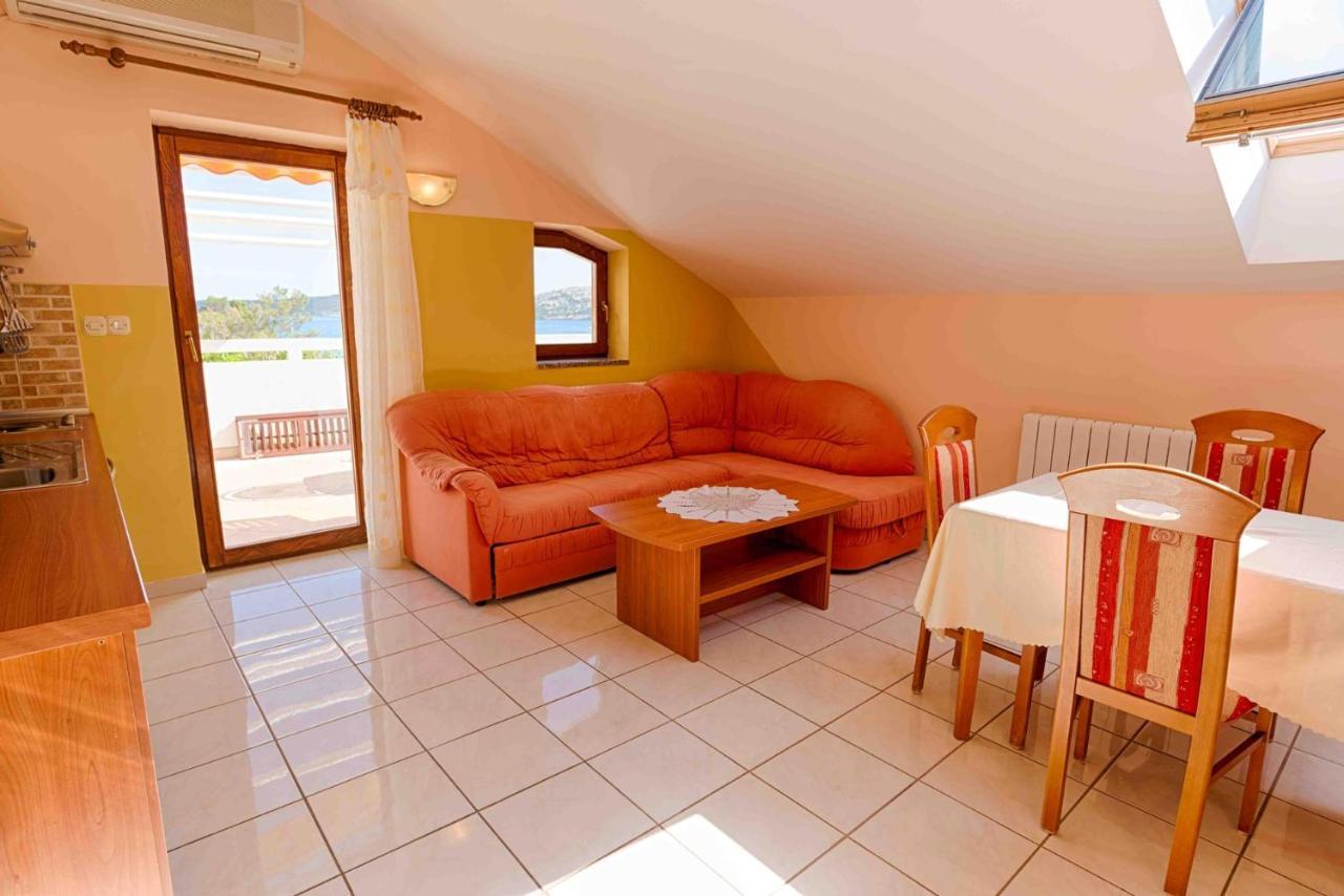 Apartament Ariela At The Beach Stara Novalja Zewnętrze zdjęcie