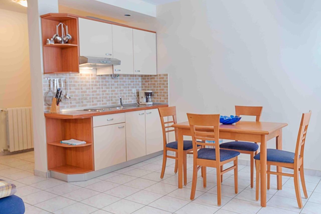 Apartament Ariela At The Beach Stara Novalja Zewnętrze zdjęcie