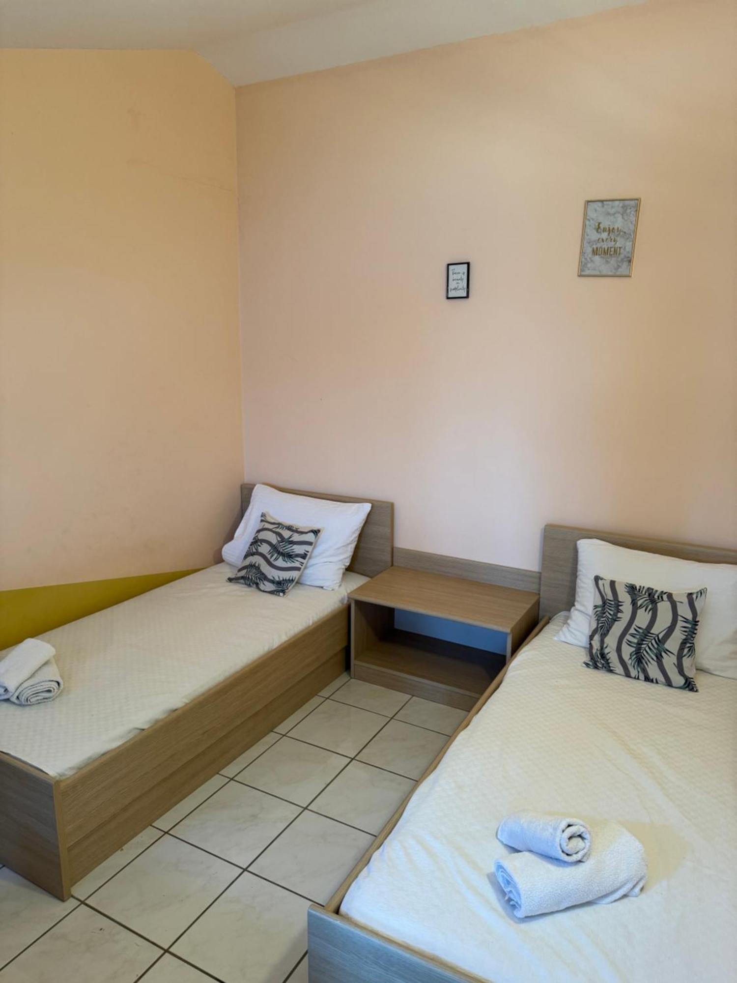 Apartament Ariela At The Beach Stara Novalja Zewnętrze zdjęcie